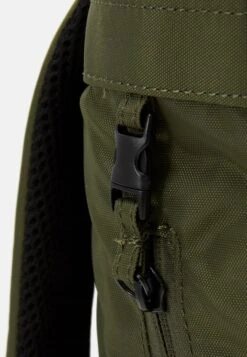 Doughnut Christopher Go Wild SeriesBackpack Unisex - Rucksack - Black/Army -Doughnut Bags Outlet Store 08c05b793f074dcda6ead9d29ee9e7c2