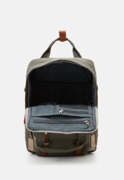 Doughnut Macaroon Unisex - Rucksack - Ivory/Light Grey 7 Doughnut Macaroon Unisex - Rucksack - Ivory/Light Grey -Doughnut Bags Outlet Store 1f6da45ef8874abab4afacf7edc8c84e