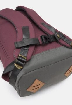 Doughnut Christopher Reborn Unisex - Rucksack - Plum -Doughnut Bags Outlet Store 2873d113c78c406cb0c56dd25d874a0a