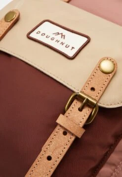 Doughnut Macaroon Jungle Backpack Unisex - Rucksack - Chestnut 9 Doughnut Macaroon Jungle Backpack Unisex - Rucksack - Chestnut -Doughnut Bags Outlet Store 32fd8135ebc44a4b8330f67f9351a9a2