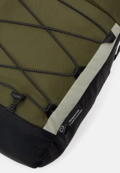 Doughnut Hypatia Street Cruise Backpack Unisex - Rucksack - Army -Doughnut Bags Outlet Store 50f218c3211f4cbbbe0a8ea62174d008