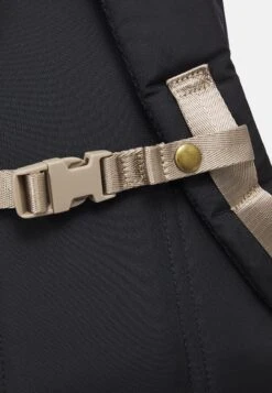 Doughnut Christopher Small Jungle Backpack Unisex - Rucksack - Black 9 Doughnut Christopher Small Jungle Backpack Unisex - Rucksack - Black -Doughnut Bags Outlet Store cf552aaa0e824328b48b9e9d054723a4