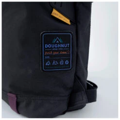 Doughnut - Christopher Happy Camper 18 - Daypack -Doughnut Bags Outlet Store doughnut christopher happy camper 18 daypack detail 6