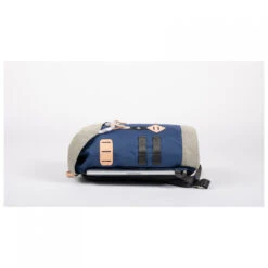 Doughnut - Colorado Small 15 - Daypack -Doughnut Bags Outlet Store doughnut colorado small 15 daypack detail 5