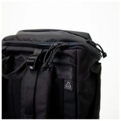 Doughnut - Dynamic Large Titan 22 - Daypack -Doughnut Bags Outlet Store doughnut dynamic large titan 22 daypack detail 6