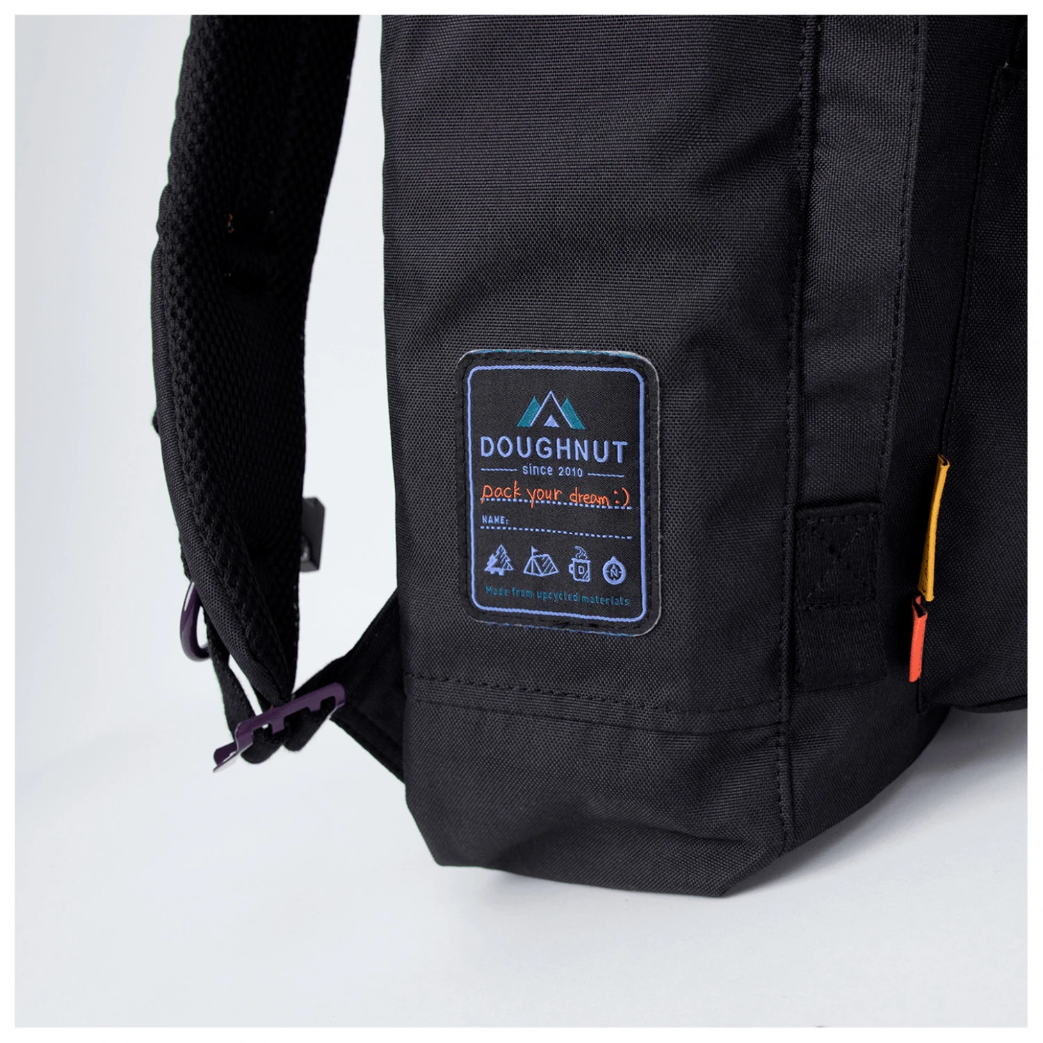 Doughnut - Macaroon Large Happy Camper 18 - Daypack 5 Doughnut - Macaroon Large Happy Camper 18 - Daypack - Image 5