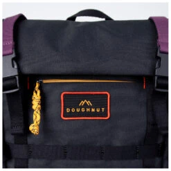 Doughnut - Paratrooper Happy Camper 9 - Daypack -Doughnut Bags Outlet Store doughnut paratrooper happy camper 9 daypack detail 4