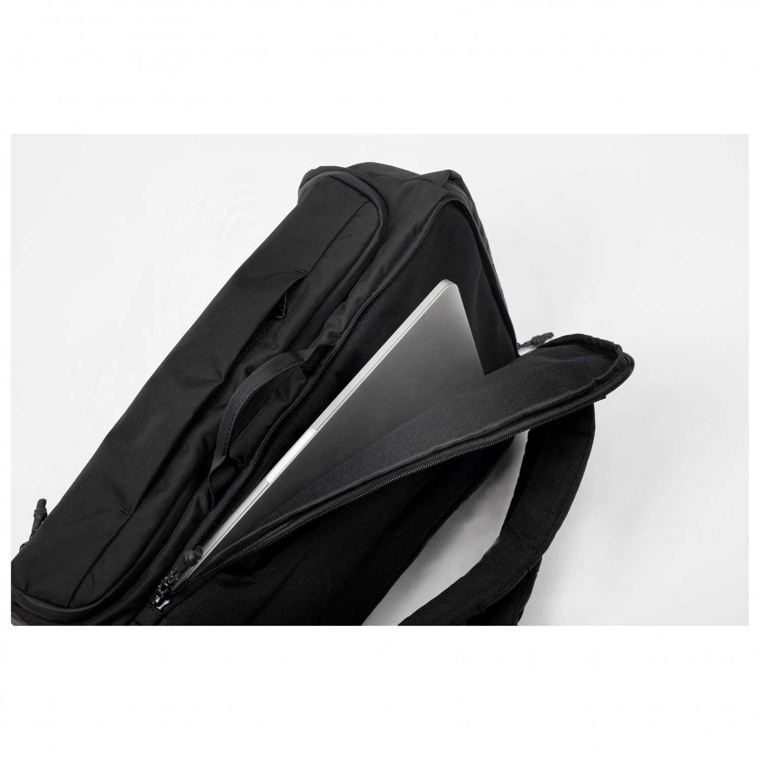 Doughnut - Sturdy 20 - Daypack 4 Doughnut - Sturdy 20 - Daypack - Image 4