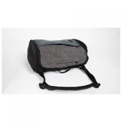 Doughnut - Sturdy Shield Series 20 - Daypack -Doughnut Bags Outlet Store doughnut sturdy shield series 20 daypack detail 5